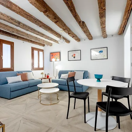 La Caorlina - Pied A Terre - Bas-relief Apartment