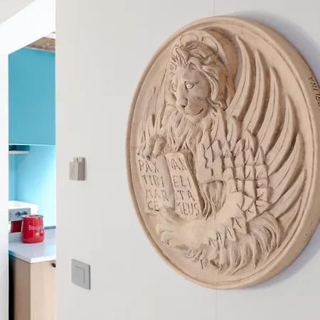 La Caorlina - Pied A Terre - Bas-relief