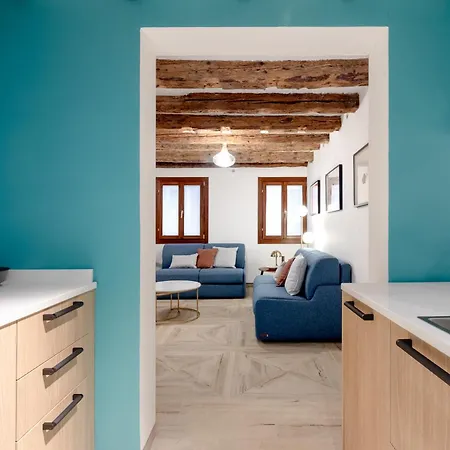 La Caorlina - Pied A Terre - Bas-relief アパート *